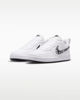 Immagine di NIKE  - SNEAKERS JUNIOR  COURT BOROUGH PRT BIANCHE CON DETTAGLI ZEBRATI DAL 36 AL 40, IV5952