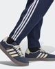 Immagine di ADIDAS -PANTALONE TUTA ESSENTIALS 3 STRISCE BLU DA UOMO, KY4133
