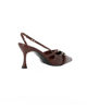 Immagine di MISS GLOBO - Décolleté slingback marrone stampa coccodrillo con sottopiede in memory foam e cinturini incrociati, tacco 7,5CM