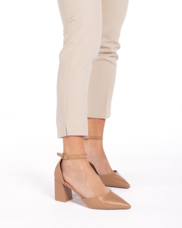 MISS GLOBO - Décolleté beige con sottopiede in memory foam e cinturino alla caviglia, tacco 7CM