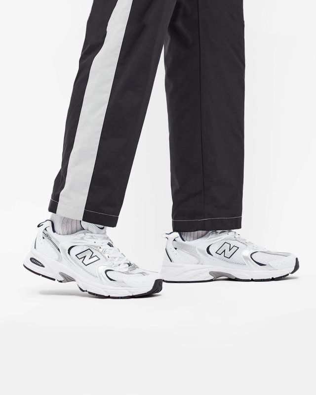 NEW BALANCE 530 – SNEAKERS UNISEX LIFESTYLE BIANCA / GRIGIA / BLU – MR530SG